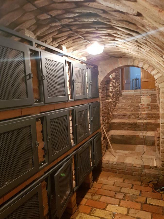 Apartman Rezidence Микулов Экстерьер фото
