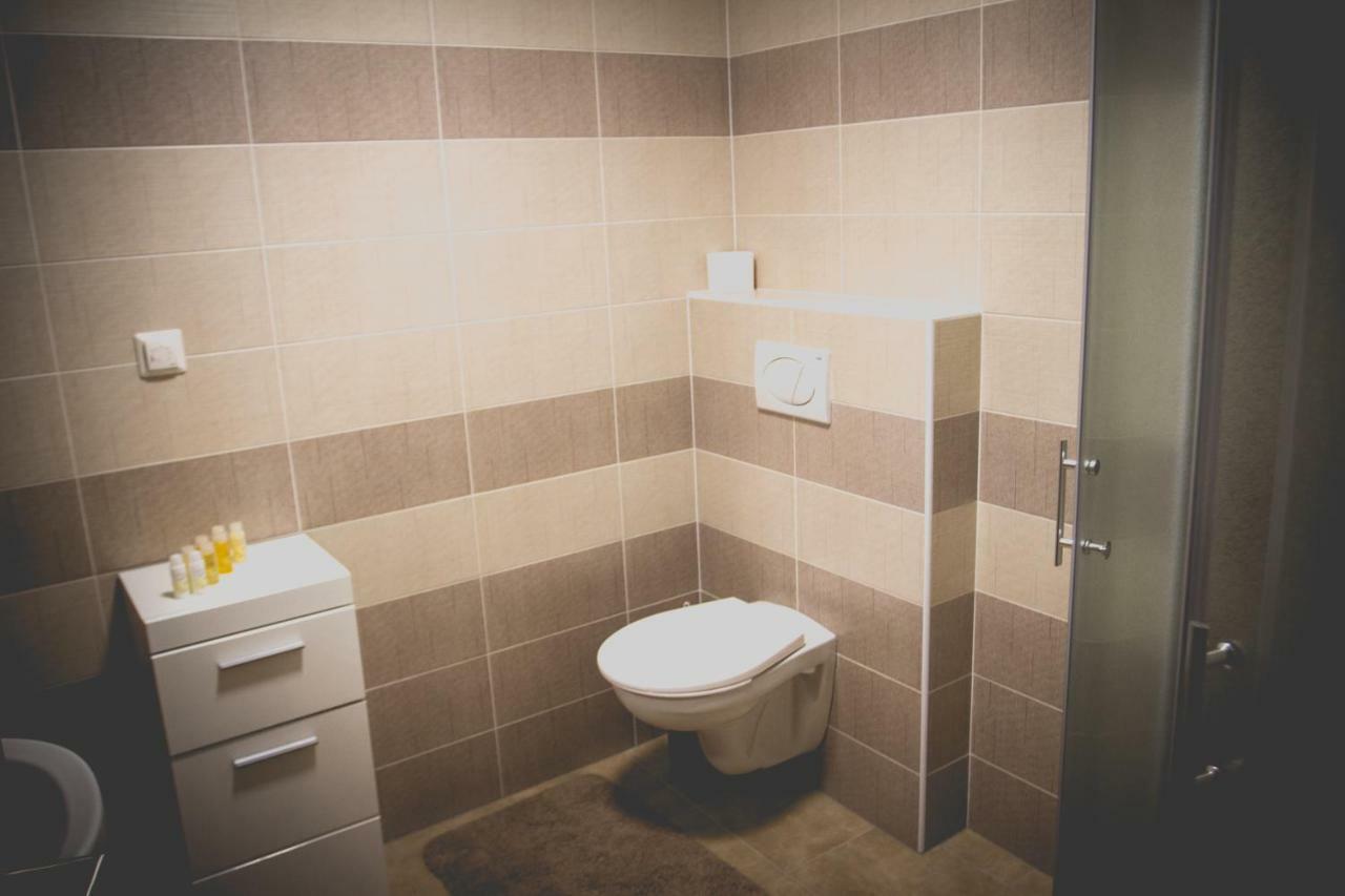 Apartman Rezidence Микулов Экстерьер фото